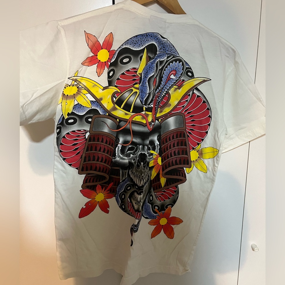 Tees&Tats | Graphic T - large “snake tattoo” print on back side.